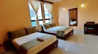 Hostal California Inn Hotel a 