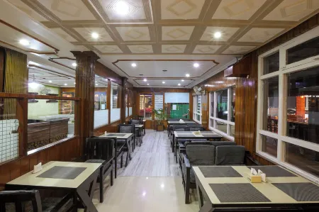 Hotel Sekai Отели рядом с достопримечательностью «City Motorbike»