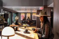 Voco the Darwin - Atlanta Midtown