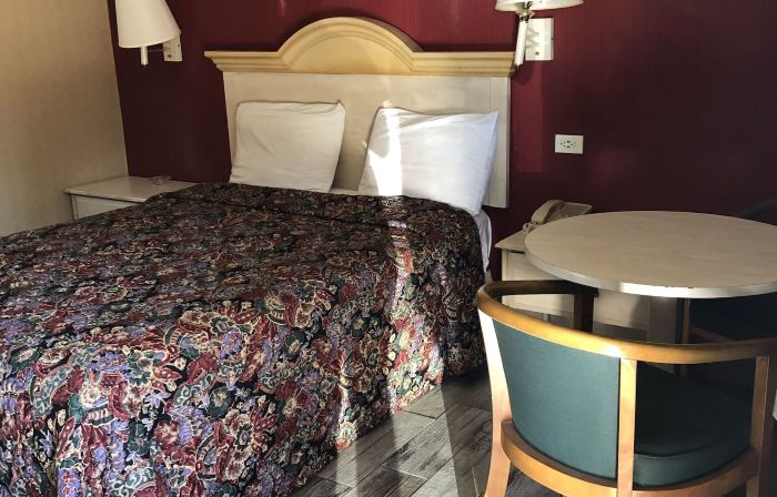 Travelers Inn