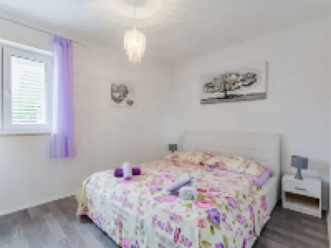 Apartment Anamaris Hotels in Solin
