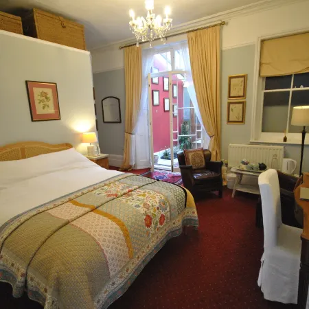 Churchill Guest House