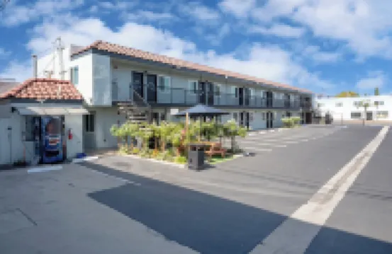 Unik Motel 港灣城酒店