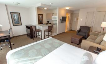 Campus Tower Suite Hotel