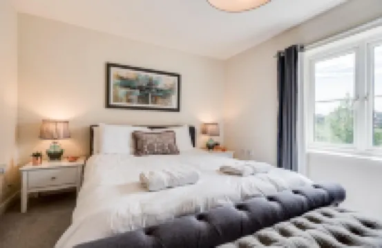 Modern 2 Bedroom Apartment in Popular Jericho !!!