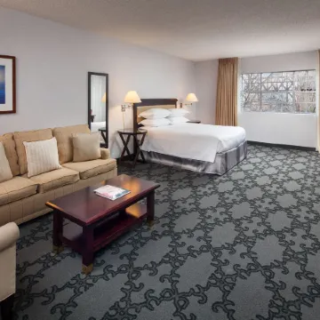 Anaheim Majestic Garden Hotel
