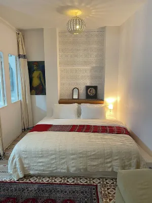 Bab El Fen Hotels in Tangier