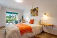 Designer Luxury Two Bedroom Apartment