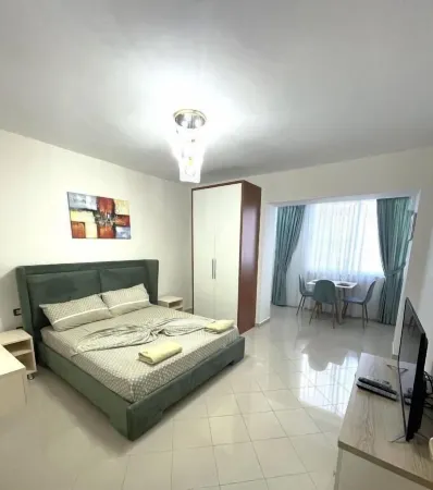 Peace Apartments Отели рядом с достопримечательностью «Venetian Tower of Durrës»