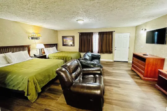 聖人與沙灘汽車旅館