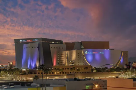 The English Hotel, Las Vegas, a Tribute Portfolio Hotel Отели рядом с достопримечательностью «Counts Kustoms»