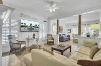 3001 Palm Boulevard by Avantstay Across from Beach & Ocean Views!