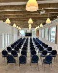 City Hotel B&B, Reception 24 7, 800m od-from R1, Free Parking Hôtels à : Banska Bystrica