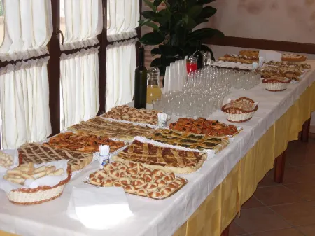 Angelucci Agriturismo Con Camere e Agri Camping Отели в г. Моццагронья