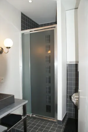 App le Lavandou Отели рядом с достопримечательностью «Plopsaland De Panne»