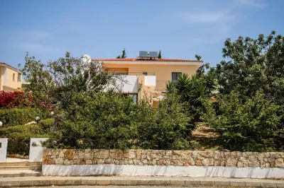코럴 선 빌라 Agios Georgios Museum 주변 호텔