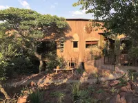 Leopards Rock Bush Boutique