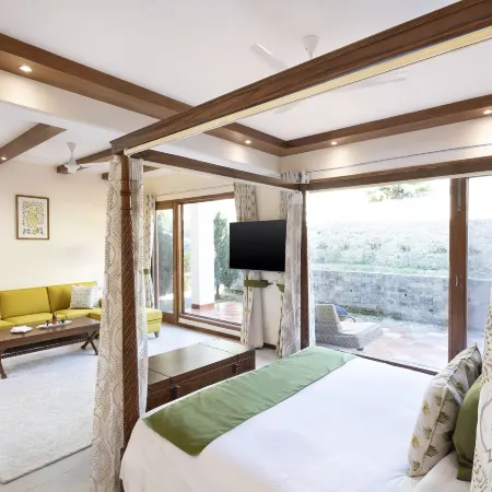 Suryavilas Luxury Resort & Spa