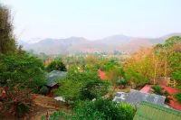 Forest Guest House Hotels in Samoeng