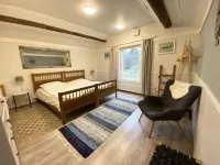 Lauri Historical Log House Manor Các khách sạn ở 