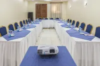 Three Steers Hotel Hotels in Meru