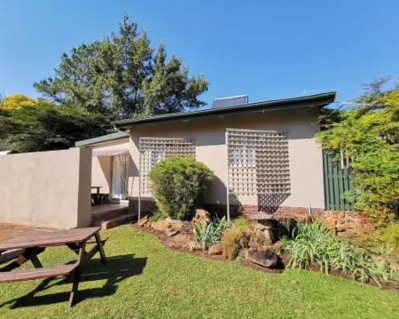 Sunbird Guest House โรงแรมในHowick