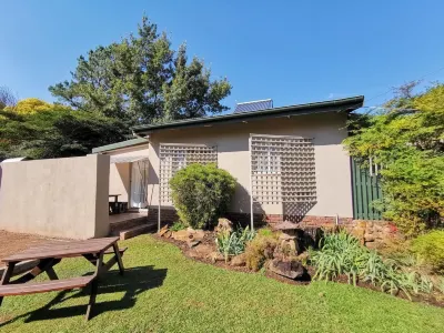 Sunbird Guest House Hotels in der Nähe von The Platform