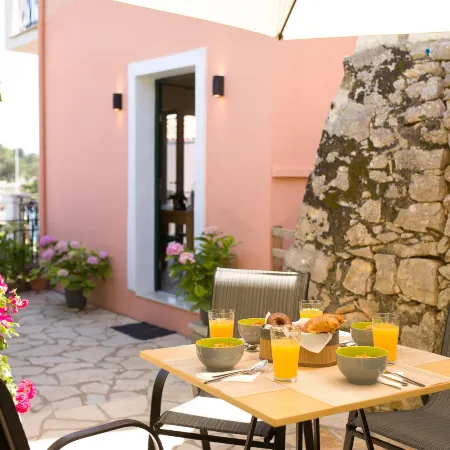 Villa Paxos
