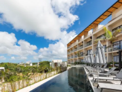 ハイブ カンクン by G ホテルズ ベニート・ファレスのホテル