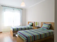 Madalena Beach Apartment by MP