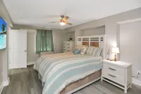 Anchored Inn by Pristine Properties Vacation Rentals - 애견동반