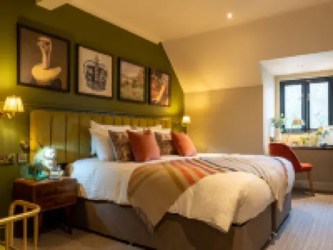 The Crown Inn Hotels in Bromley