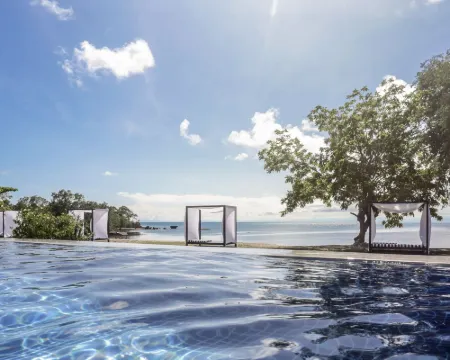 Cala Laiya Hotels in San Juan