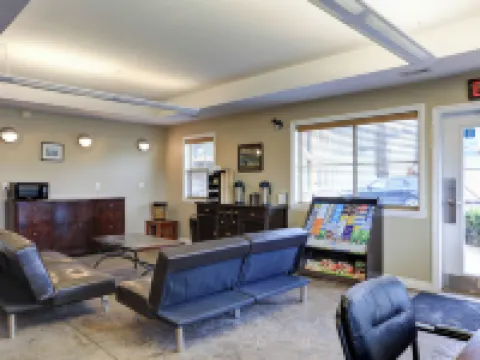 ヴェダー リバー イン チリワックのホテル