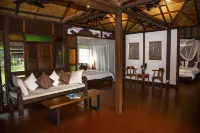 Sunset Valley Holiday Houses