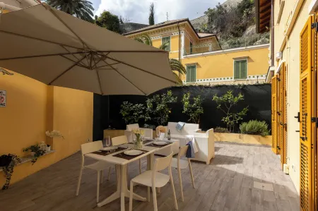 Residence Finale Bike and Beach Отели рядом с достопримечательностью «PORT OF FINALE»