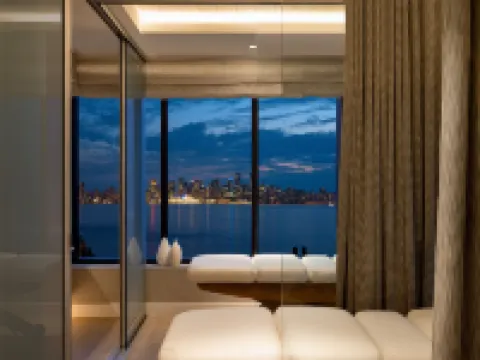 Seaside Hotel North Vancouver Hotels in North Vancouver