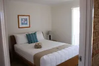 Seaspray Beach Holiday Park Hotels in Dongara