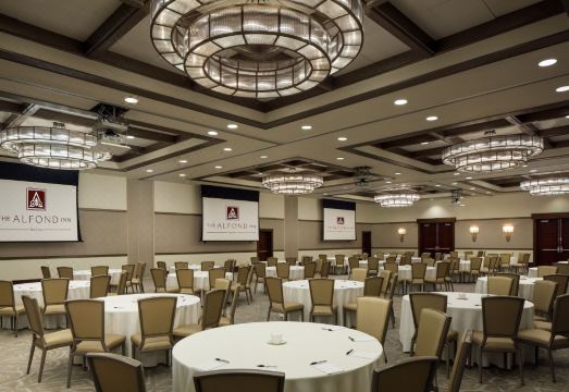 5. 더 알폰드 인..