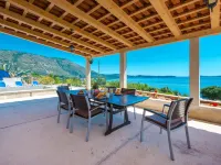 Apartments Villa Made 4U Hotels in Mlini