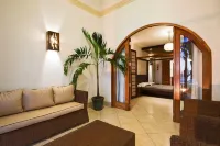 Hotel Alcazar - Haustierfreundliche