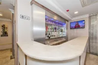 Alphonse Hotel - Parking
