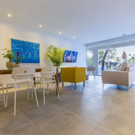 Boca Catalina Modern Villa
