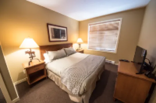 Sundance Resort Hotels in Kootenay Boundary E