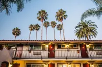 Inn by the Harbor