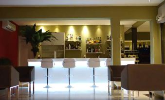 Magno Suites