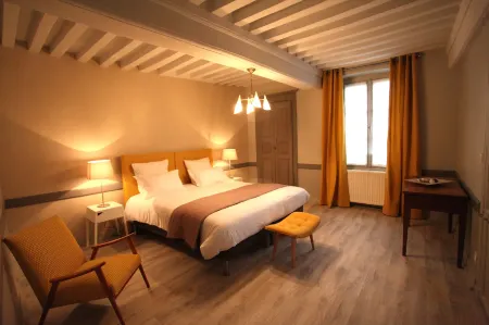 La Berjotine - Maison d'hôtes Отели в г. Сен-Жульен-де-Сиври