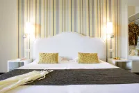 Ouril Pontao Hotel Отели в г. 