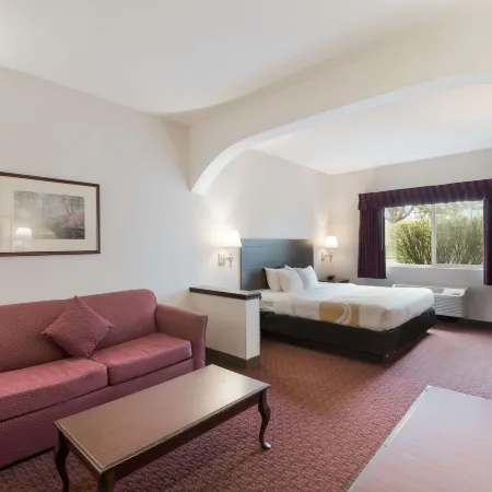 Quality Inn Grand Suites Bellingham
