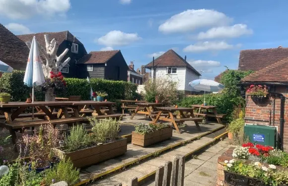 玫瑰與王冠酒店